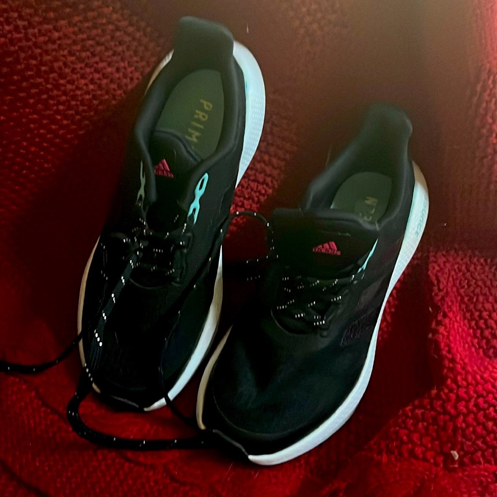 Girls Adidas Bounce PrimeGreen Sneakers